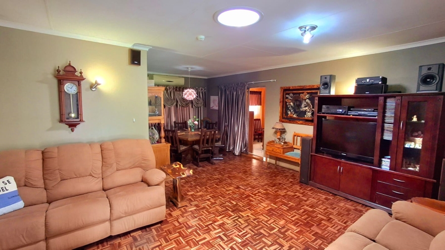 4 Bedroom Property for Sale in Vaalpark Free State
